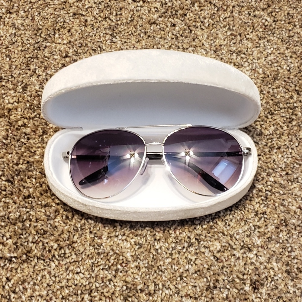 Brand new aviator sunglasses with hard case
